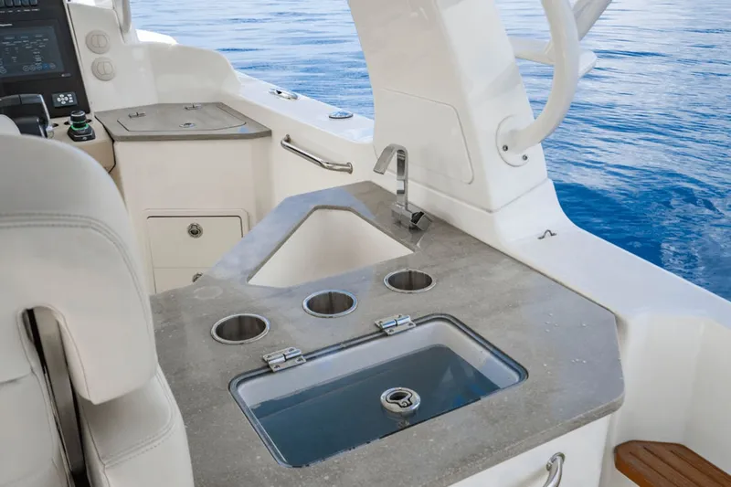 Far Niente Yacht Photos Pics 