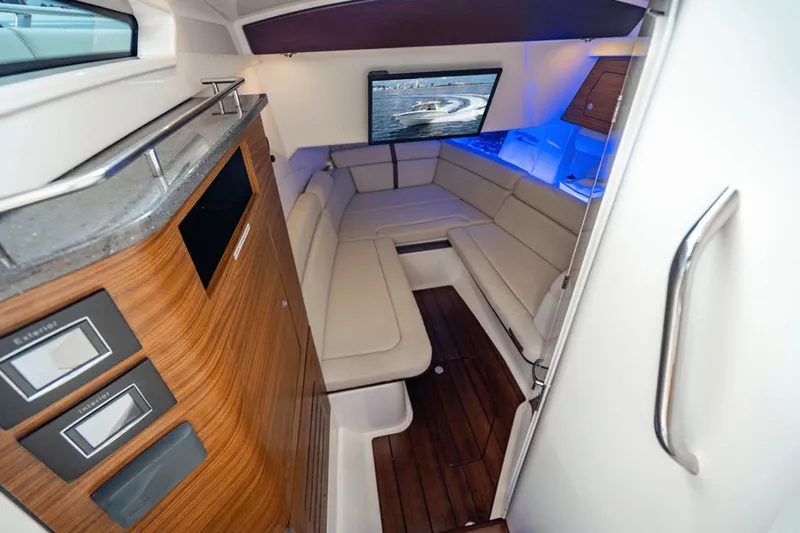 Far Niente Yacht Photos Pics 