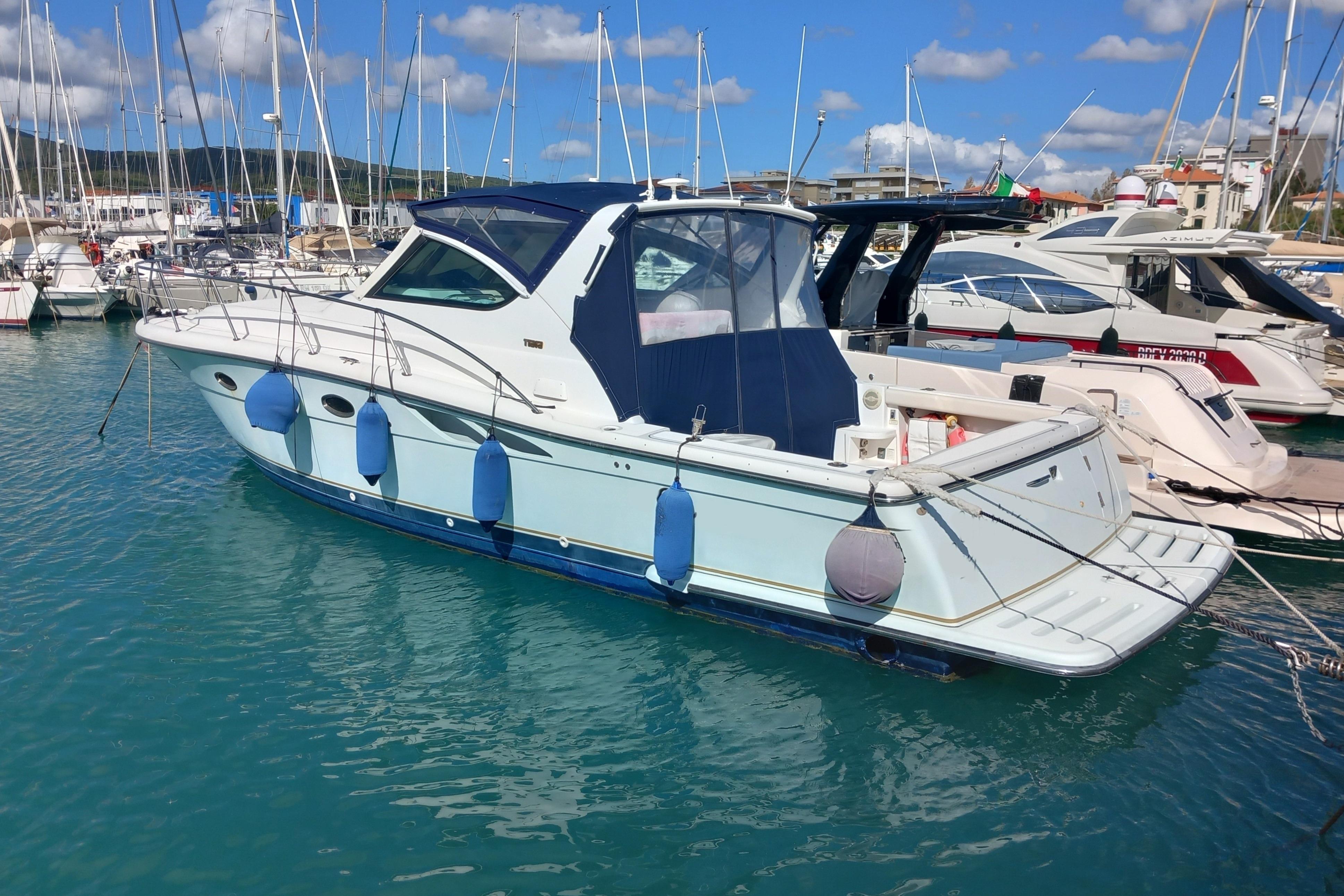 2003 Tiara Yachts 3800 Open