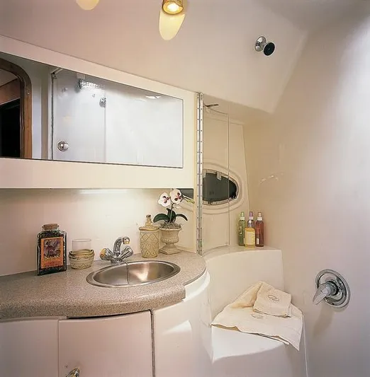  Yacht Photos Pics Manufacturer Provided Image