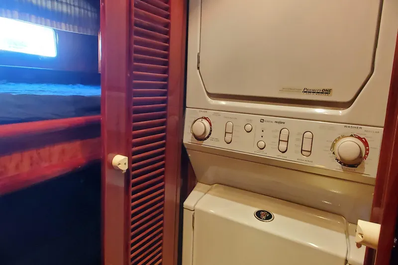 Miss Maggie Yacht Photos Pics 