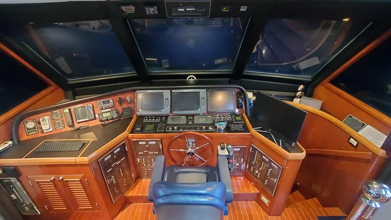 Miss Maggie Yacht Photos Pics 