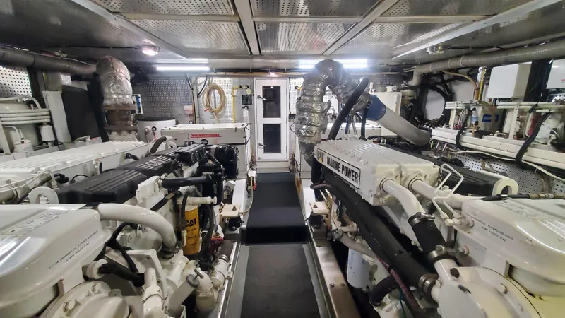 Miss Maggie Yacht Photos Pics 