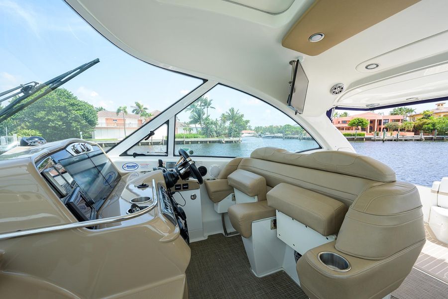 2016 Formula 45 Yacht