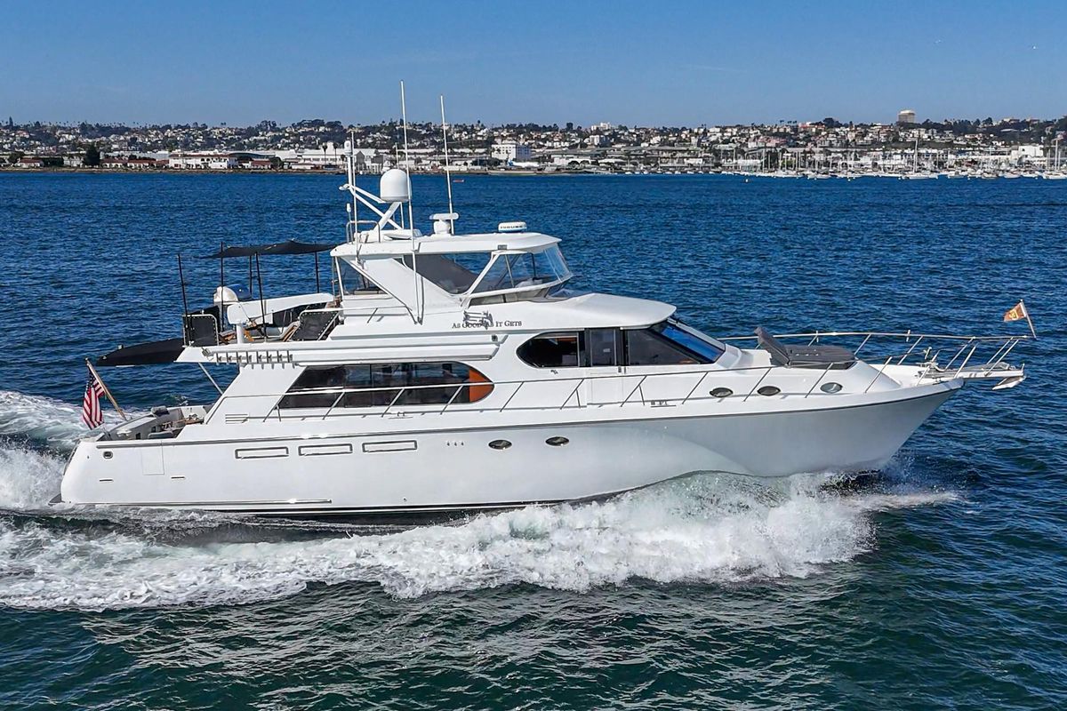 2002 Ocean Alexander 64 