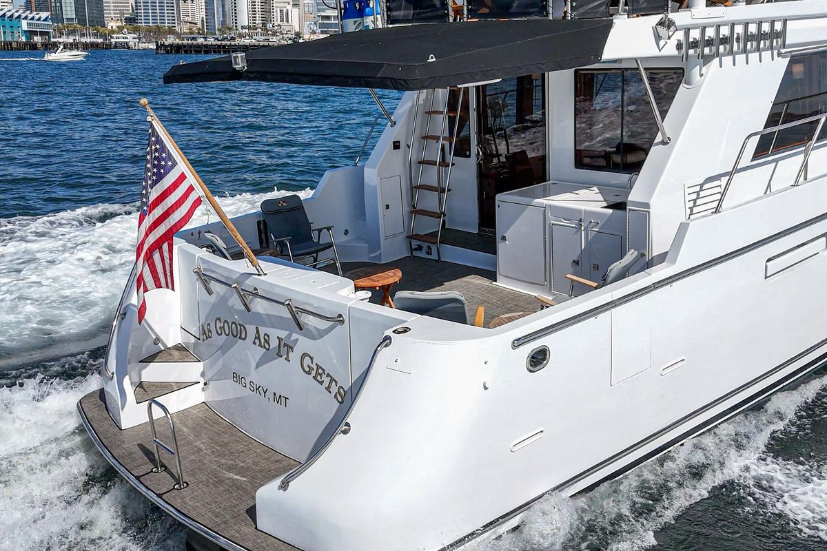 2002 Ocean Alexander 64 