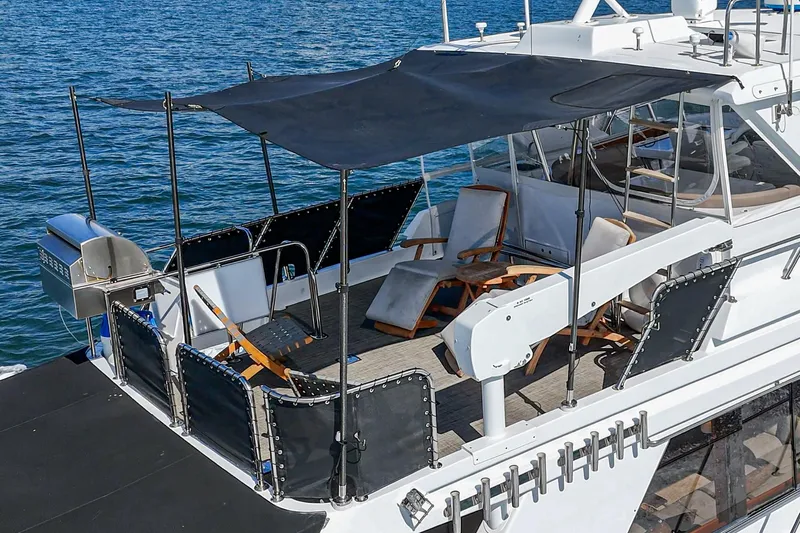 As Good As It Gets Yacht Photos Pics Luxurious 2002 Ocean Alexander 640 Pilothouse yacht with spacious deck and seating area.