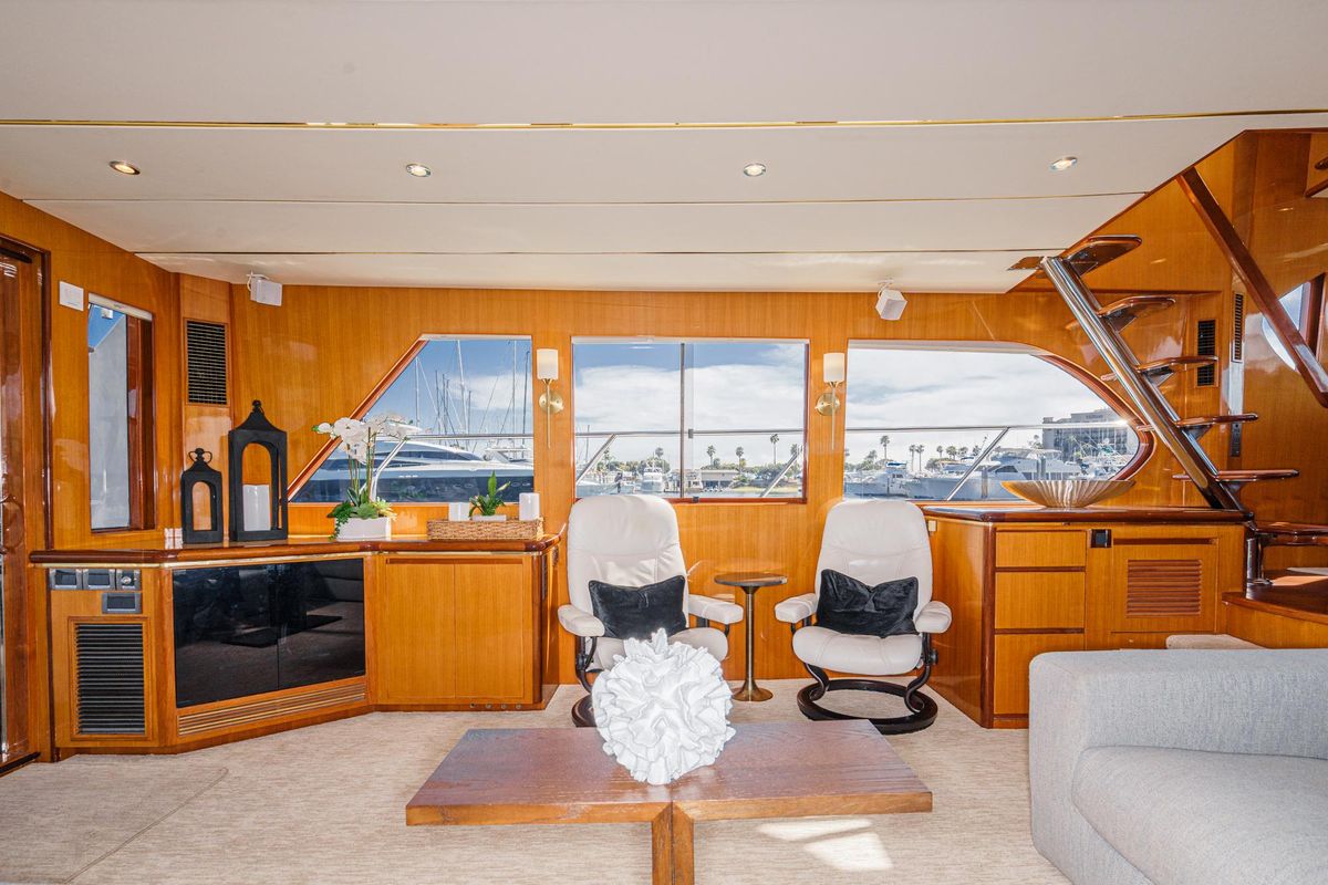 2002 Ocean Alexander 64 