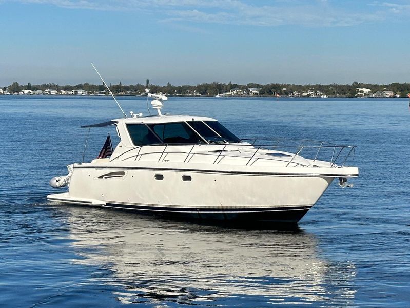 2004 Tiara Yachts Sovran