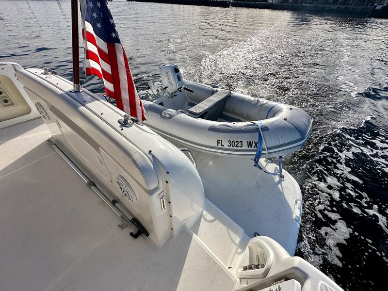 2004 Tiara Yachts Sovran