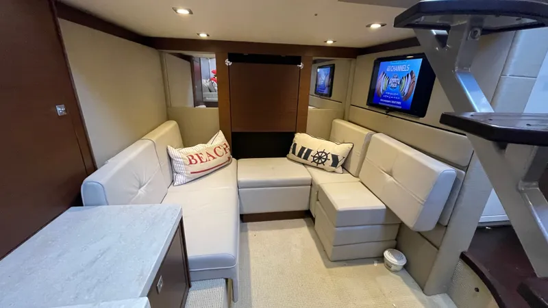  Yacht Photos Pics 2015 SEA RAY 410 SUNDANCER - Image 21