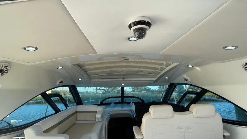  Yacht Photos Pics 2015 SEA RAY 410 SUNDANCER - Image 39