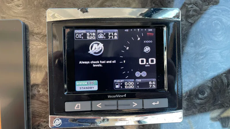  Yacht Photos Pics 2015 SEA RAY 410 SUNDANCER - Image 46