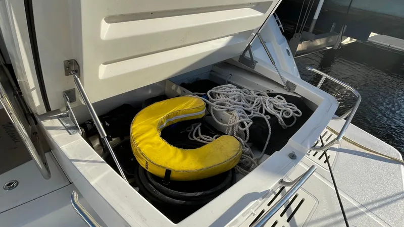  Yacht Photos Pics 2015 SEA RAY 410 SUNDANCER - Image 55