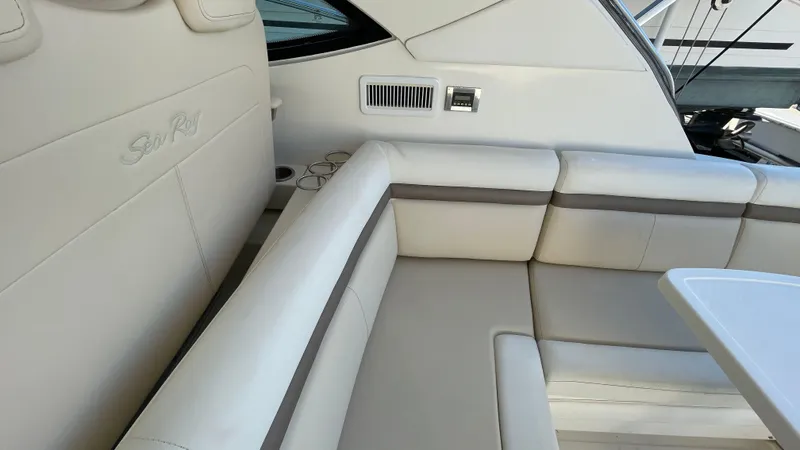  Yacht Photos Pics 2015 SEA RAY 410 SUNDANCER - Image 49