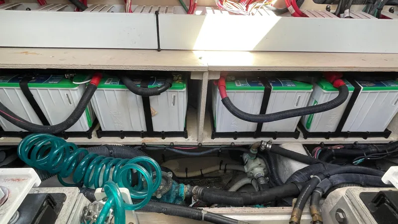  Yacht Photos Pics 2015 SEA RAY 410 SUNDANCER - Image 59