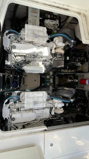  Yacht Photos Pics 2015 SEA RAY 410 SUNDANCER - Image 74