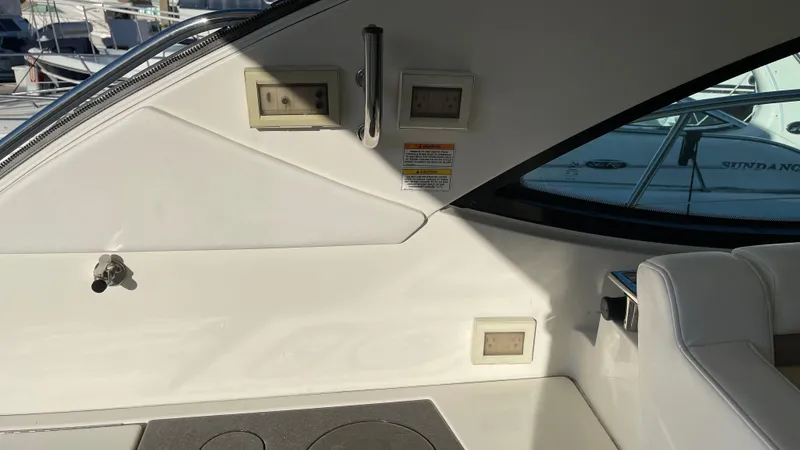  Yacht Photos Pics 2015 SEA RAY 410 SUNDANCER - Image 35