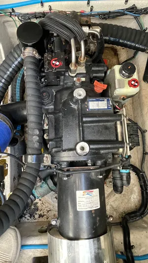  Yacht Photos Pics 2015 SEA RAY 410 SUNDANCER - Image 63