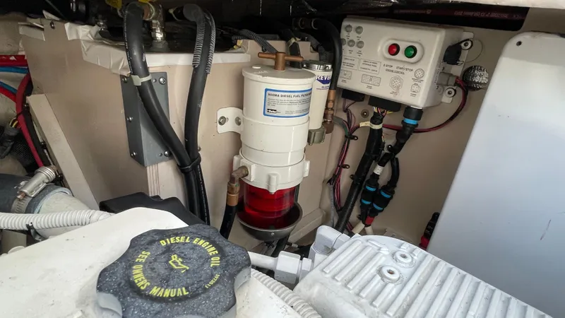  Yacht Photos Pics 2015 SEA RAY 410 SUNDANCER - Image 60