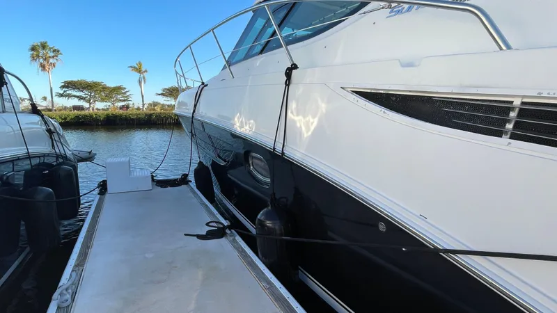  Yacht Photos Pics 2015 SEA RAY 410 SUNDANCER - Image 8