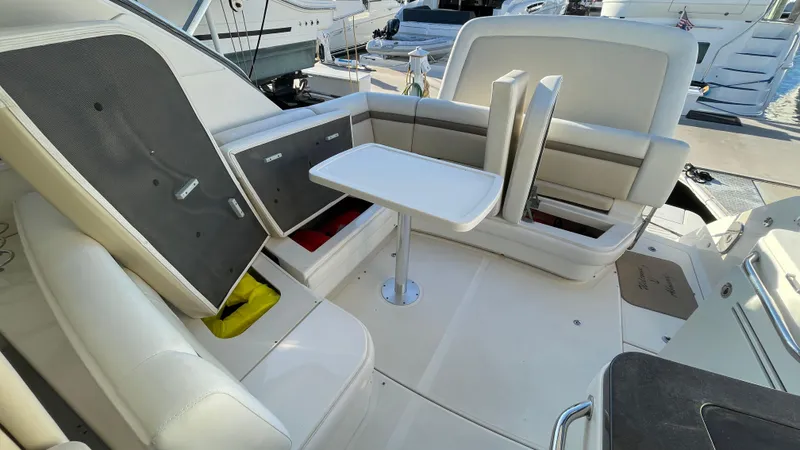  Yacht Photos Pics 2015 SEA RAY 410 SUNDANCER - Image 50