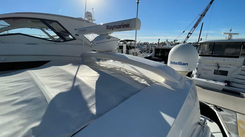  Yacht Photos Pics 2015 SEA RAY 410 SUNDANCER - Image 16