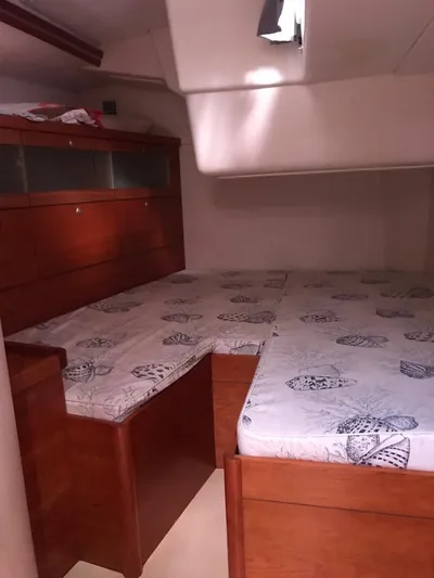  Yacht Photos Pics 2d6c913c-58e7-4059-87e4-7ecd64c3e3e3.JPG