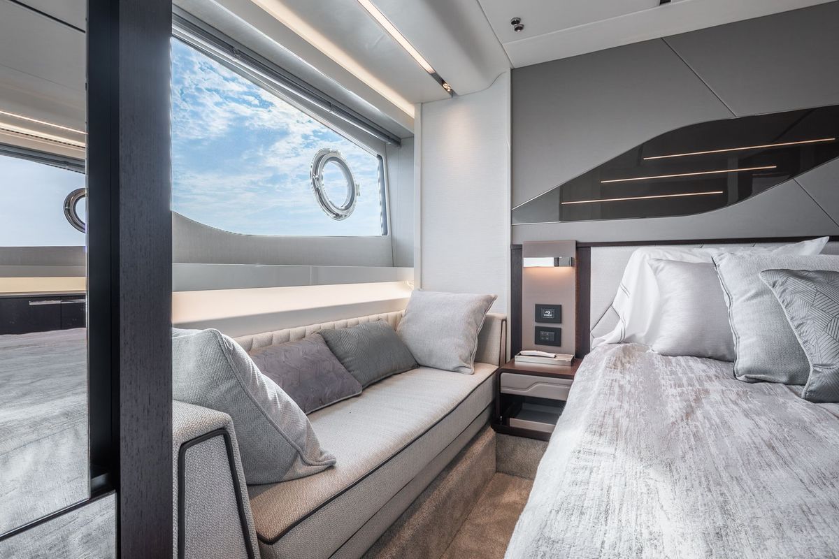 2021 Sunseeker 60 
