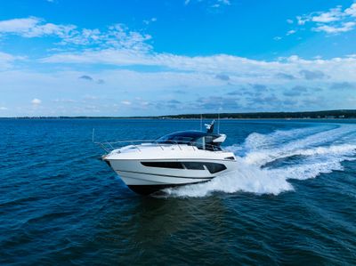 Yacht
