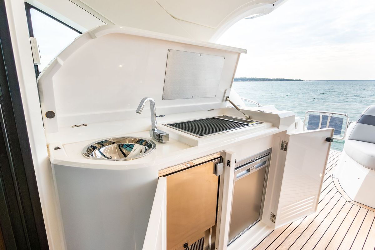2021 Sunseeker 60 