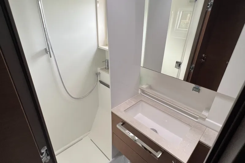 Buena Vida Yacht Photos Pics 