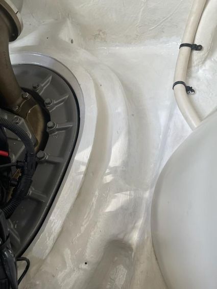 2016-48-cruisers-yachts-48-cantius-low-hours-at-327