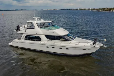Carver 56 Voyager