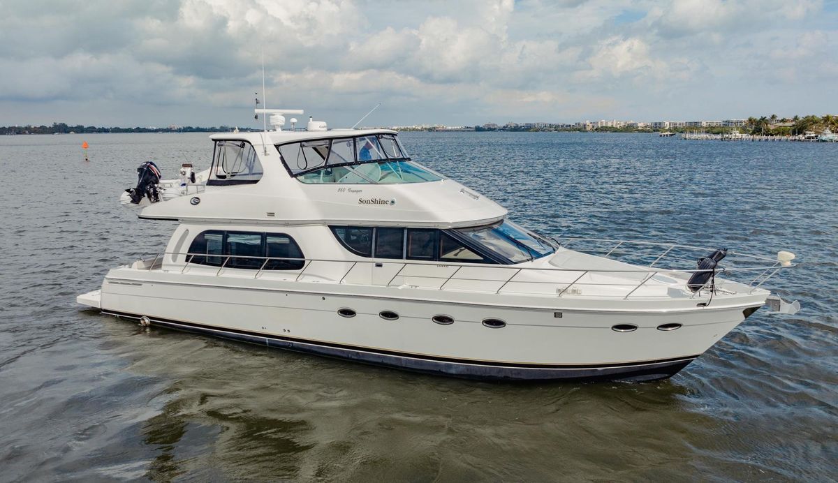 2004 Carver 56 