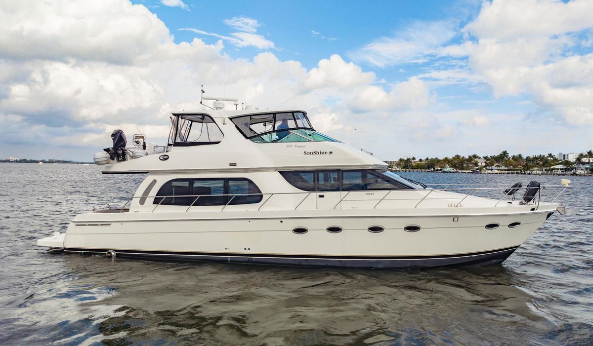 2004 Carver 56 