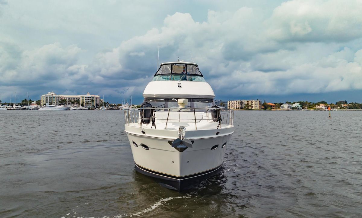 2004 Carver 56 