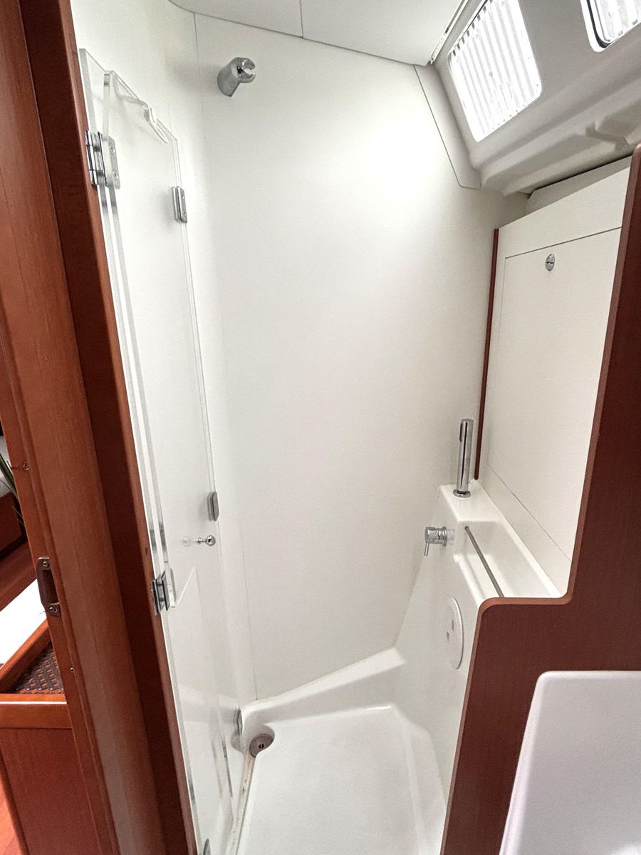 2018 Beneteau 45 