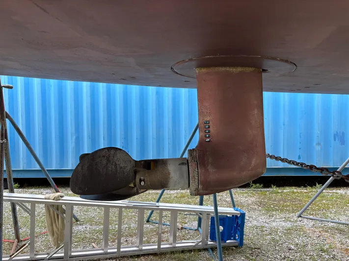 Private Sessions Yacht Photos Pics Beneteau Oceanis 45 sailboat propeller and rudder, 2018 model, in dry dock.