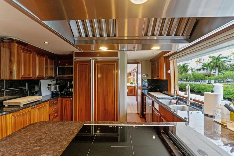 Antares Yacht Photos Pics 