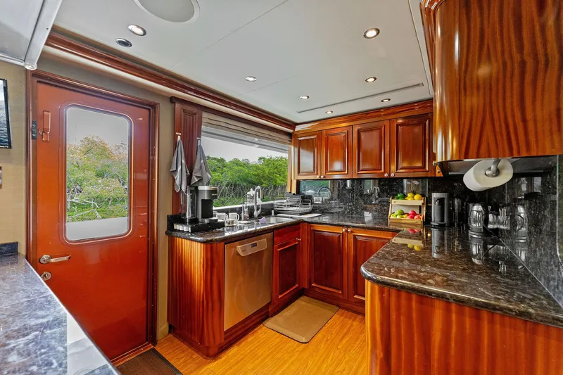 Antares Yacht Photos Pics 