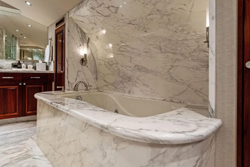 Antares Yacht Photos Pics 