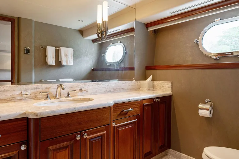 Antares Yacht Photos Pics 