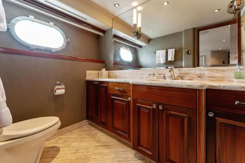 Antares Yacht Photos Pics 