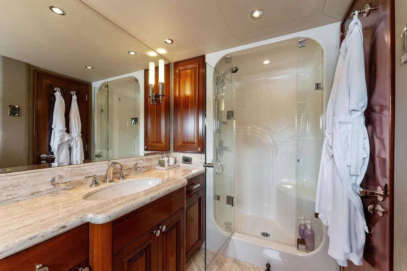 Antares Yacht Photos Pics 