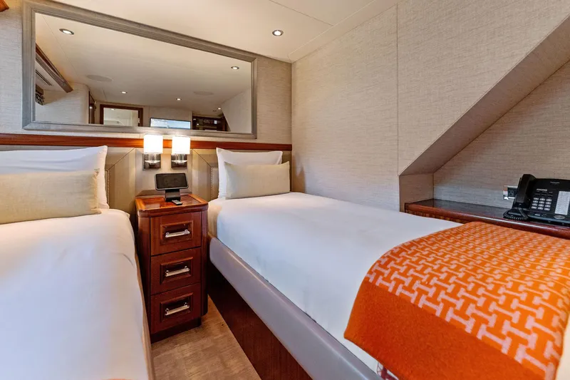 Antares Yacht Photos Pics 