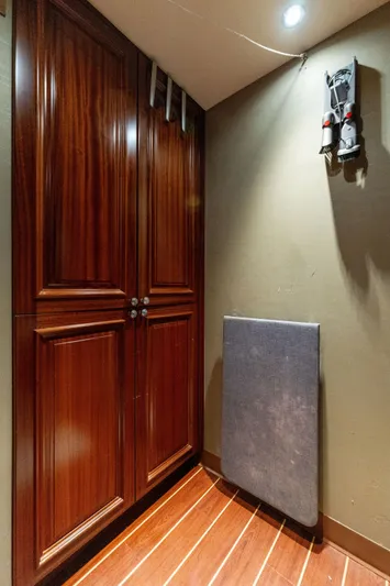 Antares Yacht Photos Pics 