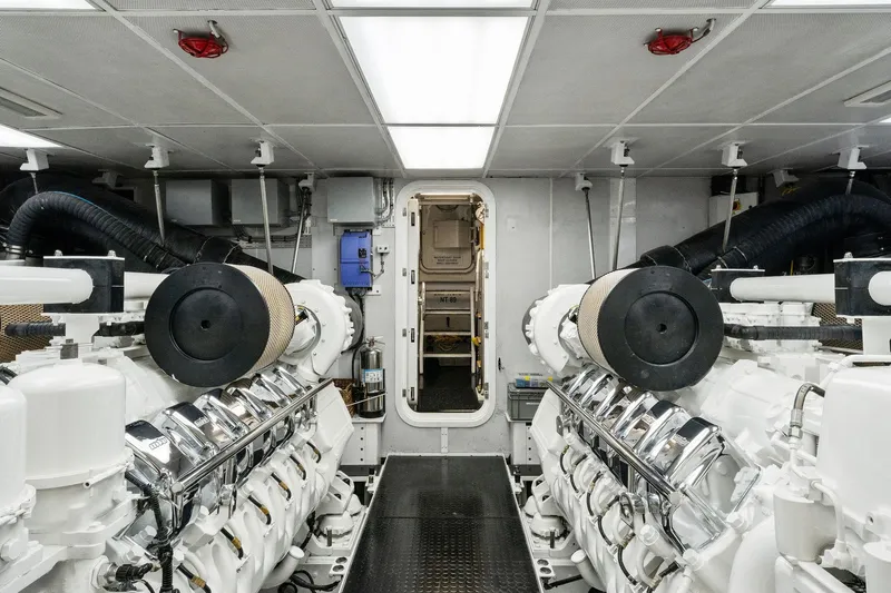 Antares Yacht Photos Pics 