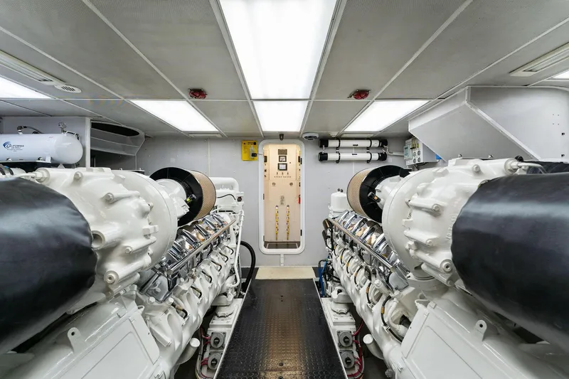 Antares Yacht Photos Pics 