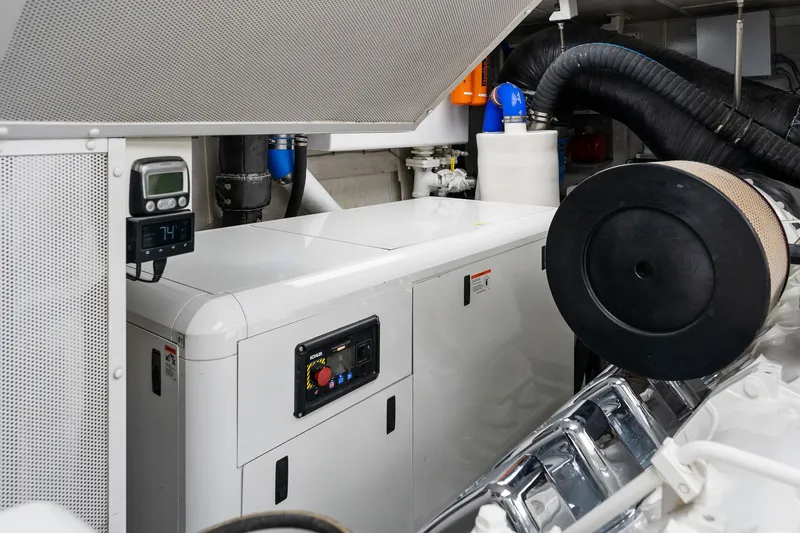 Antares Yacht Photos Pics 